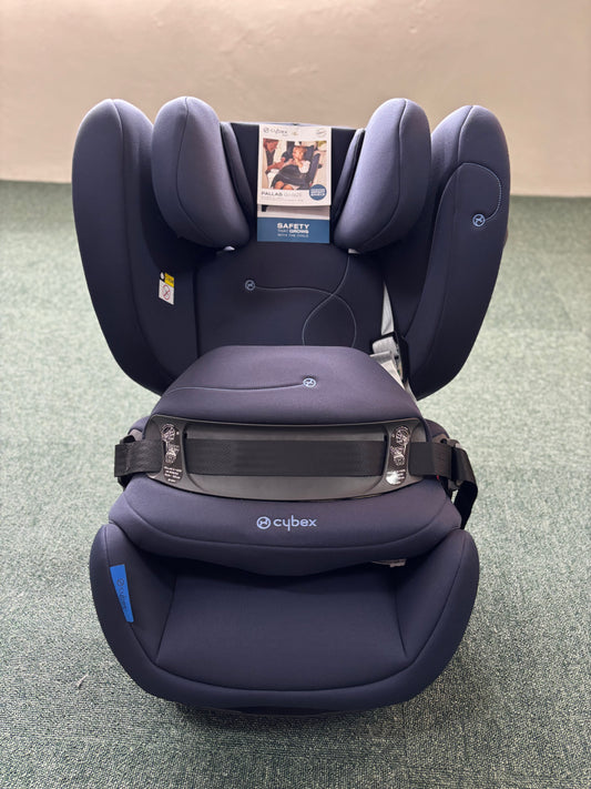 Pallas G i-Size (DEMO Unit)