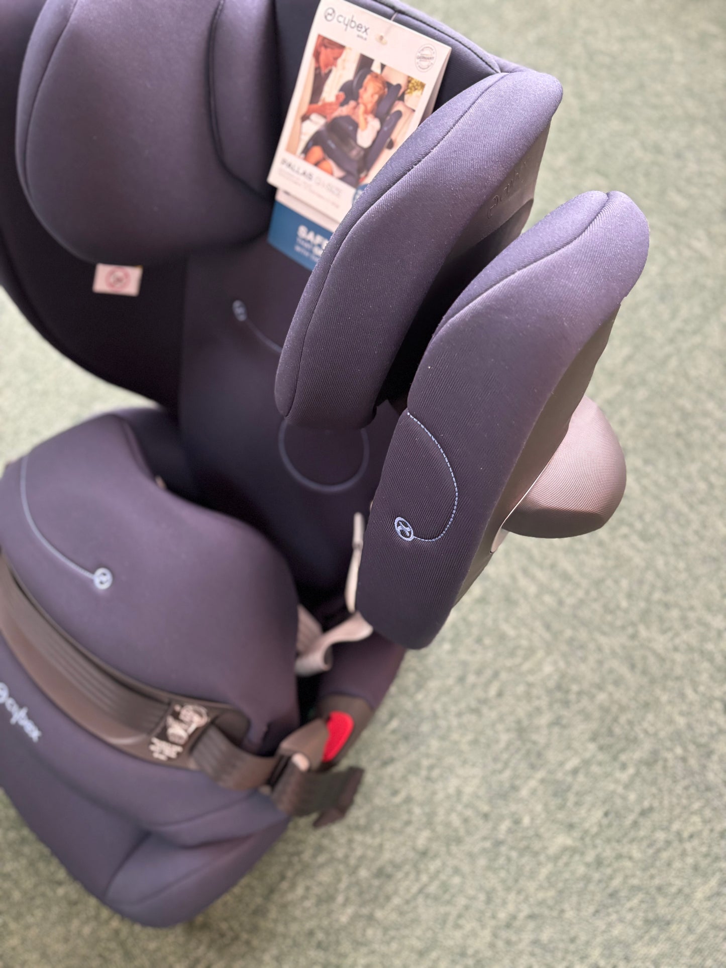 Pallas G i-Size (DEMO Unit)